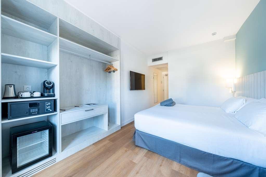 Hotel Barcel Ponent Playa Cala D´Or Habitación foto